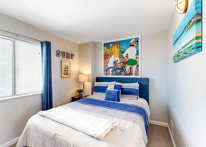 Spacious With Pool & Hot Tub - Tennis Available On-site