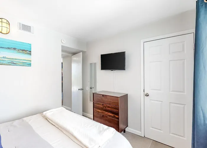 Spacious With Pool & Hot Tub - Tennis Available On-site Gulf Shores